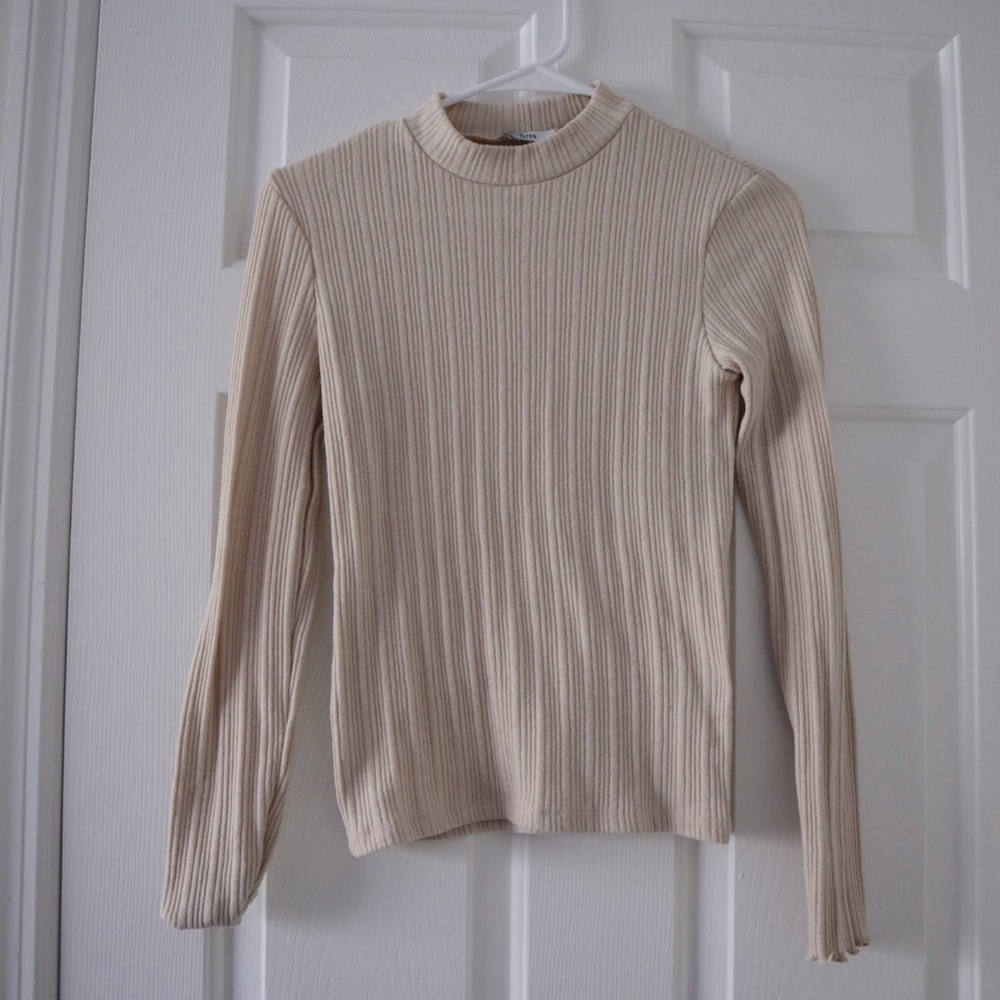 Hollister Ribbed top